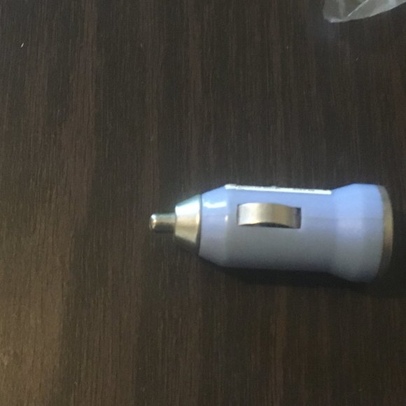Wireless Gear USB Car Charger, 1A Output, Single Port, Good Condition - Picture 5 of 6